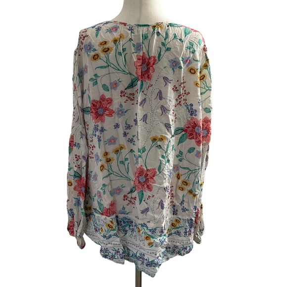 Old Navy Womens Boho Blouse Size XL Floral Print White VNeck Lightweight - Picture 3 of 8